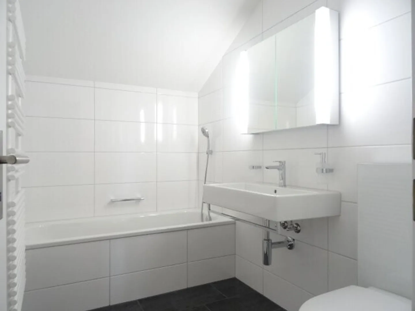 Moderno appartamento di 4.5 stanze di 119m2 in mansarda con terrazza - Foto 4 di 13
