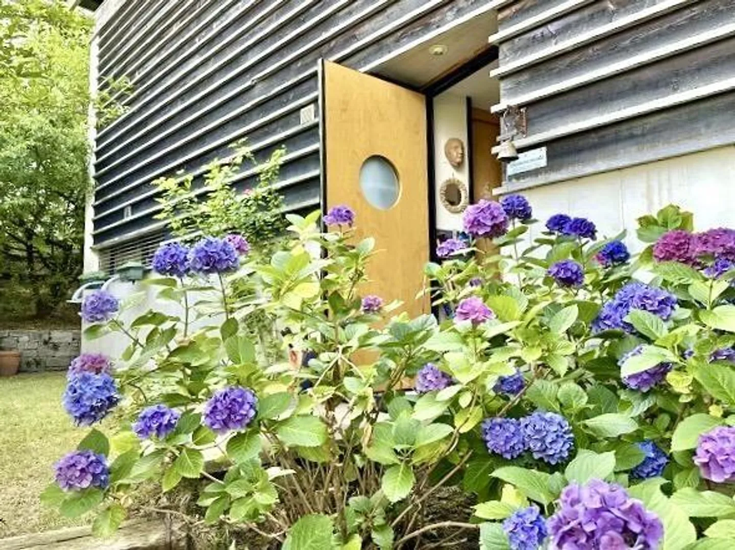 5 1/2-Room House with Large Surroundings in a Very Quiet Location - Photo 19 of 32
