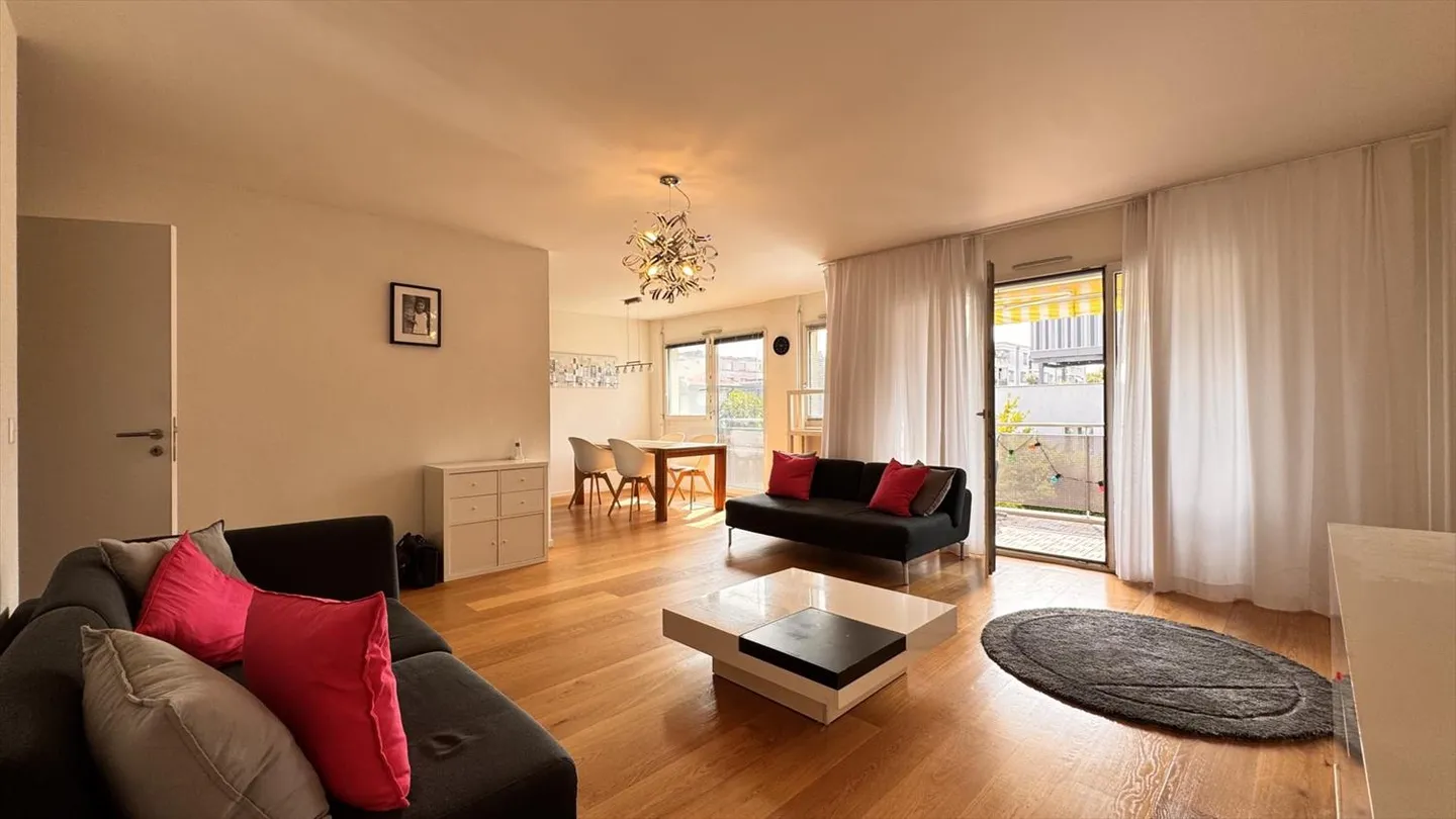 Charmanter Apartment mit 5 Zimmern, 105 m² - Foto 1 von 11