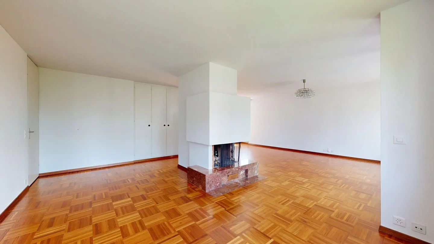 Appartamento luminoso di 4.5-5.5 stanze con vista sulle montagne e stanza hobby - pronto per essere occupato - Foto 4 di 22