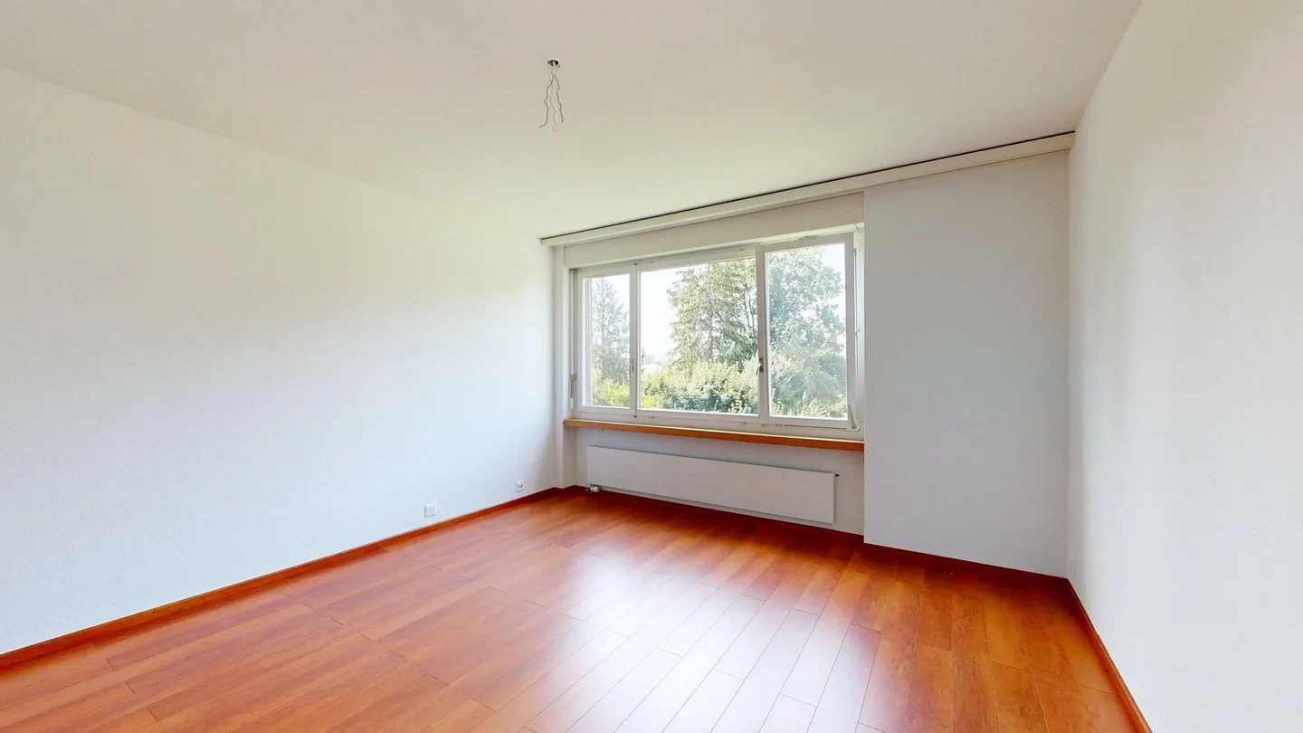 Appartamento luminoso di 4.5-5.5 stanze con vista sulle montagne e stanza hobby - pronto per essere occupato - Foto 7 di 22
