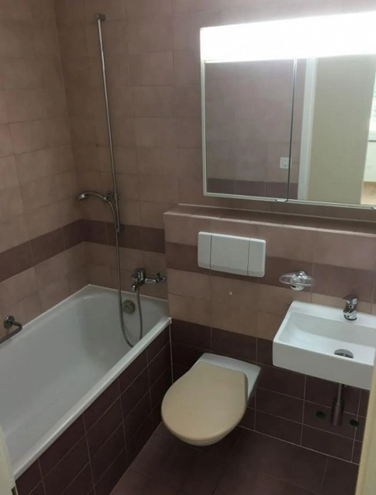 Modernes Apartment in zentraler Lage - Foto 4 von 6