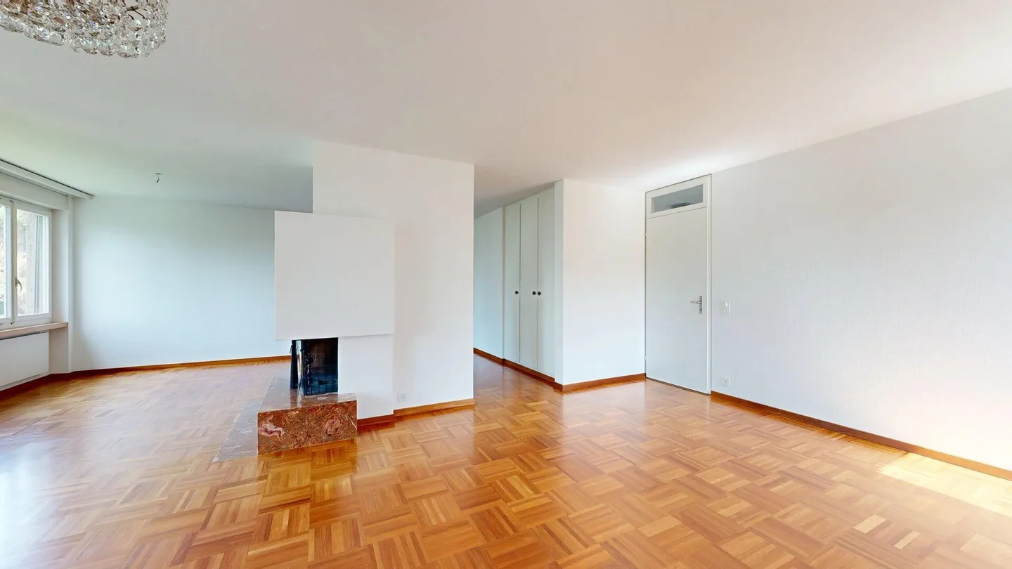Appartamento luminoso di 4.5-5.5 stanze con vista sulle montagne e stanza hobby - pronto per essere occupato - Foto 2 di 22