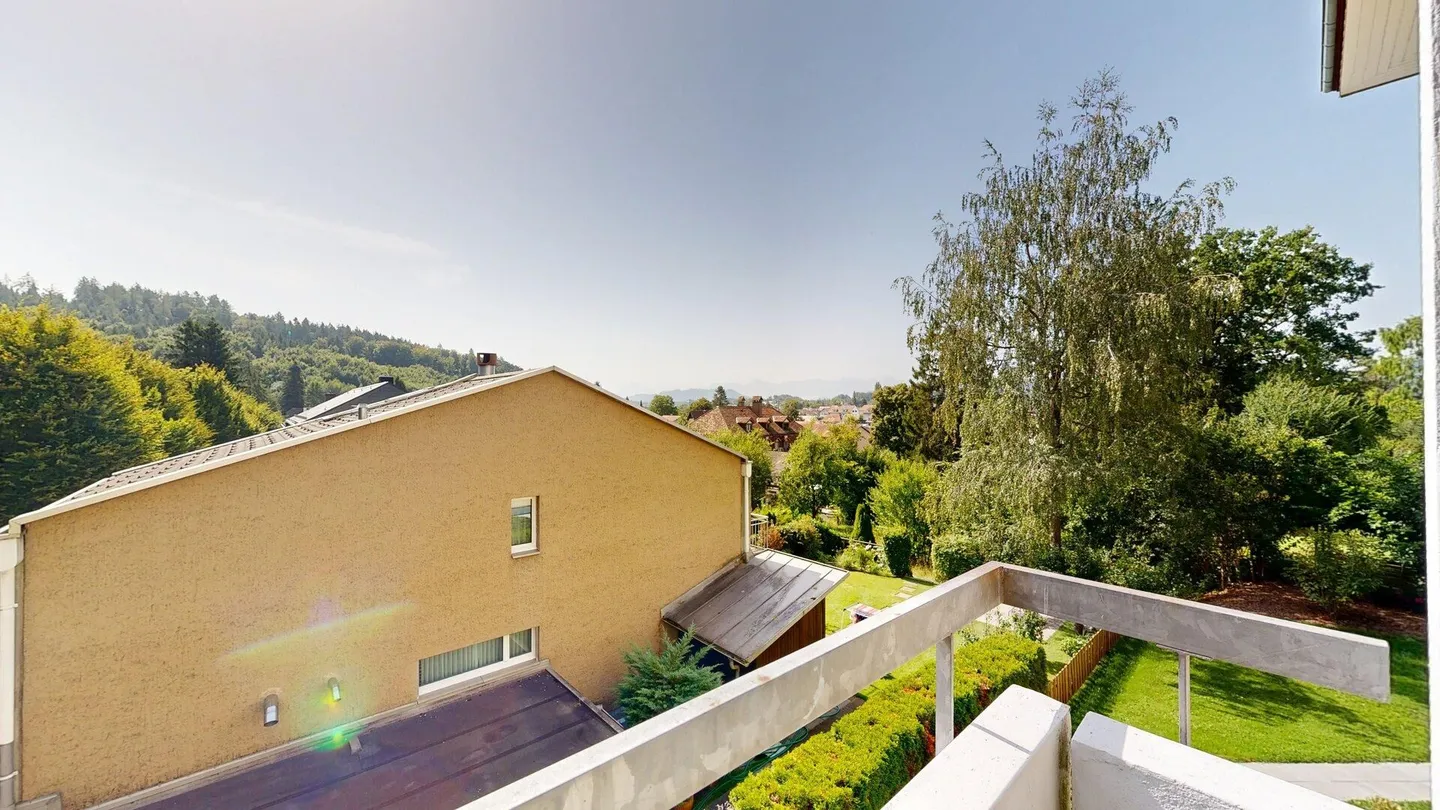 Appartamento luminoso di 4.5-5.5 stanze con vista sulle montagne e stanza hobby - pronto per essere occupato - Foto 12 di 22