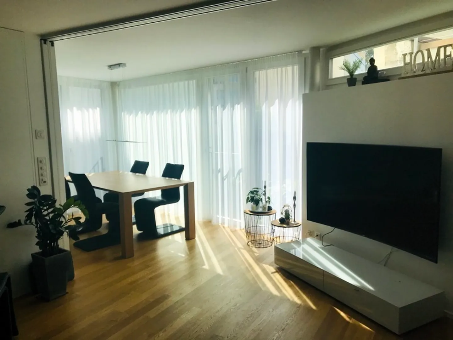 APPARTAMENTO 2½ STANZE A BASEL - BINNINGEN, ARREDATO, TEMPORANEO - Foto 1 di 6