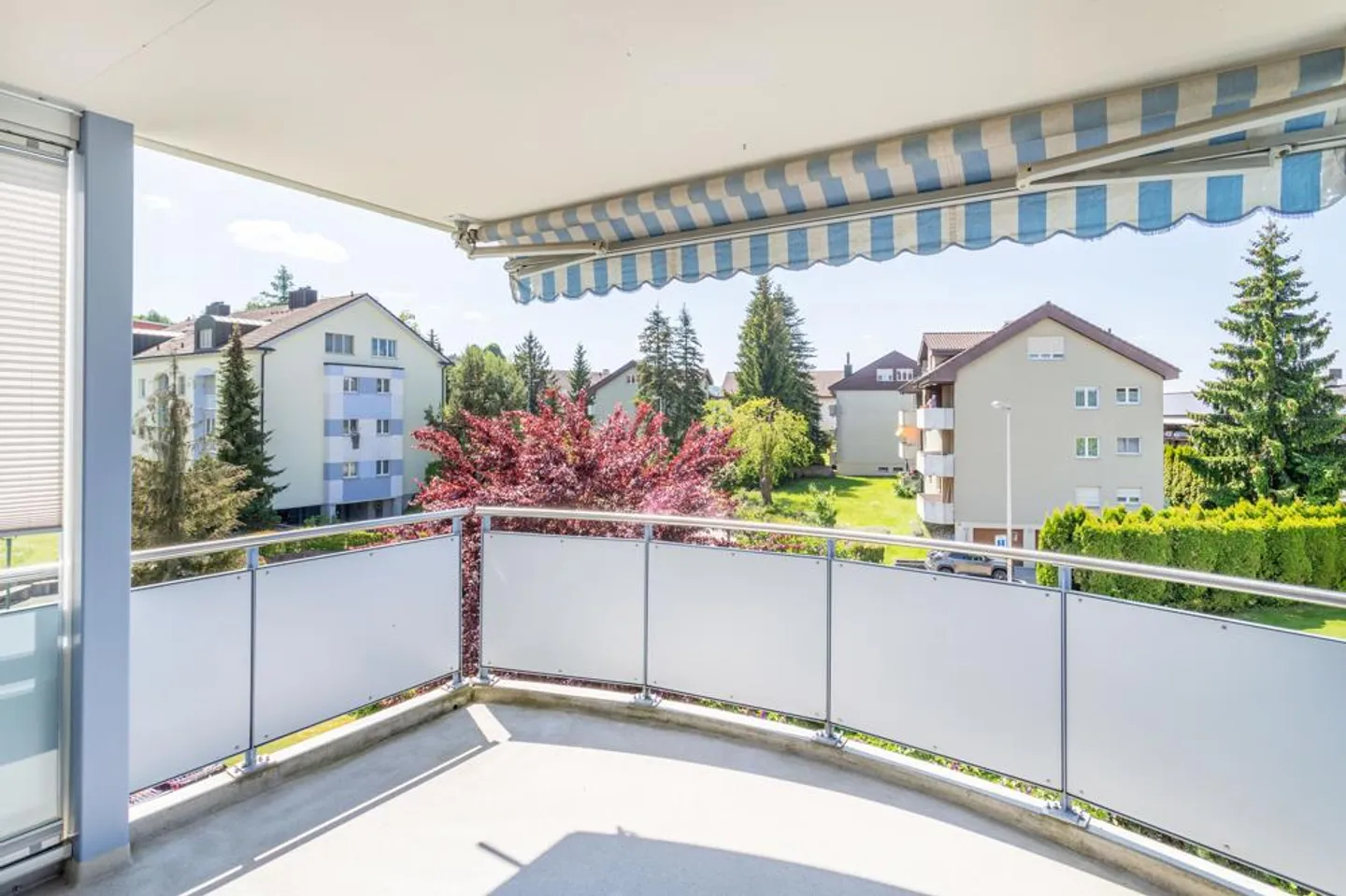 Charmante Eigentumswohnung mit sonnenverwöhntem Balkon - Foto 2 von 7