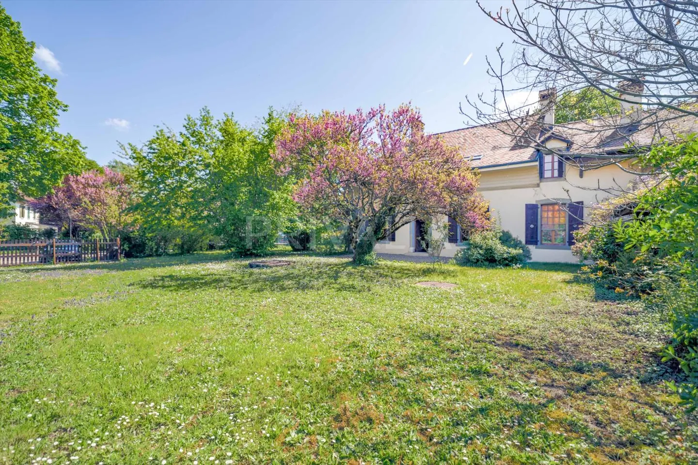 Magnifica casa di carattere nel cuore del villaggio di Cartigny - Foto 1 di 10