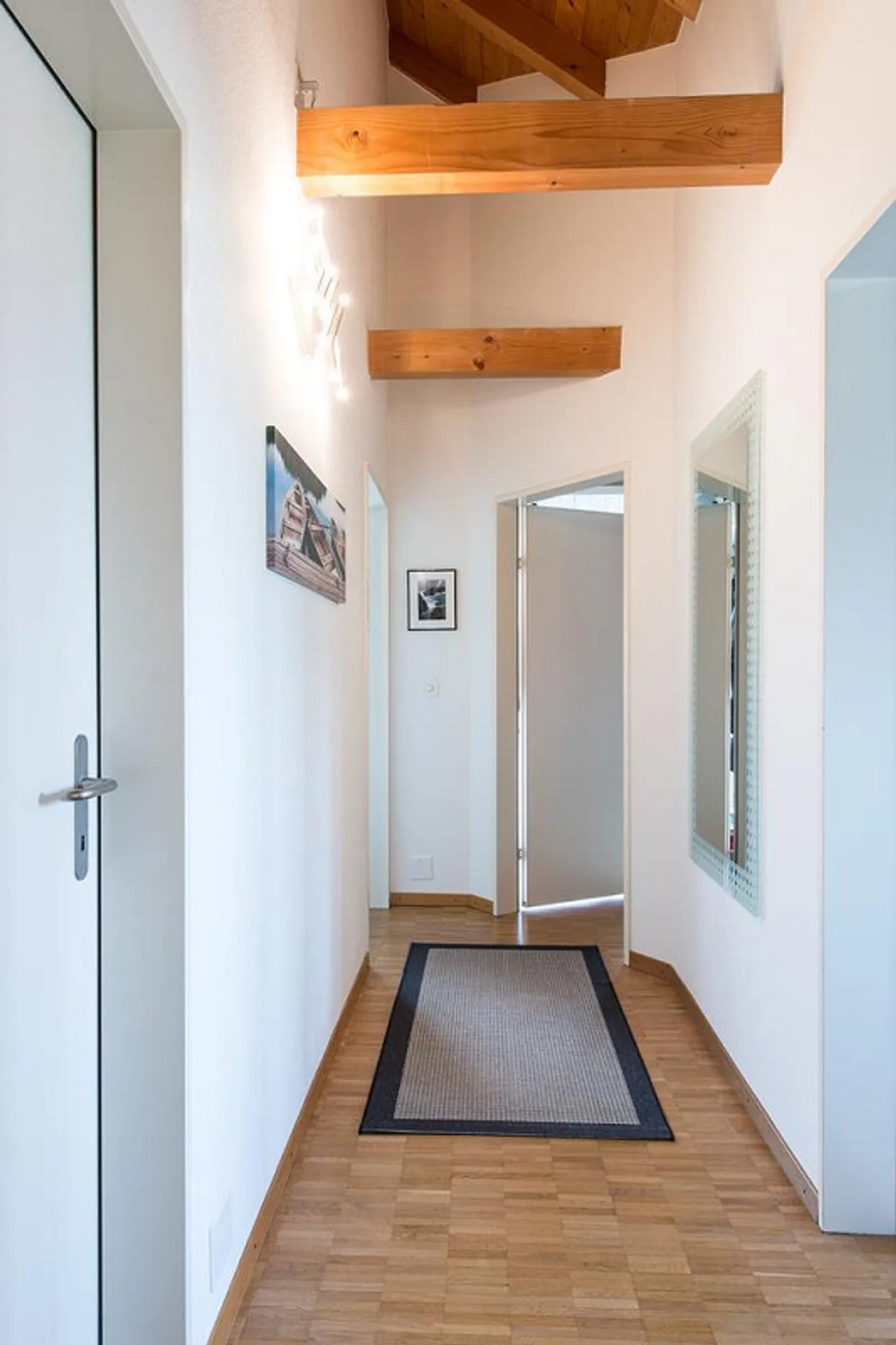 Appartement sous les combles lumineux incluant une salle de bricolage et un compartiment de cave - Photo 8 sur 10