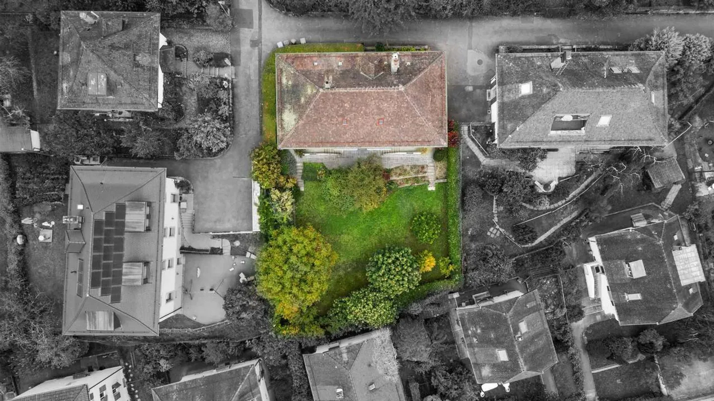 Characterful 9-room house, quiet, greenery and strategic location - Photo 4 of 13