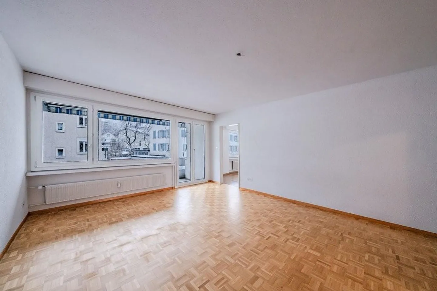 Apartment for Comfort - Photo 3 of 9