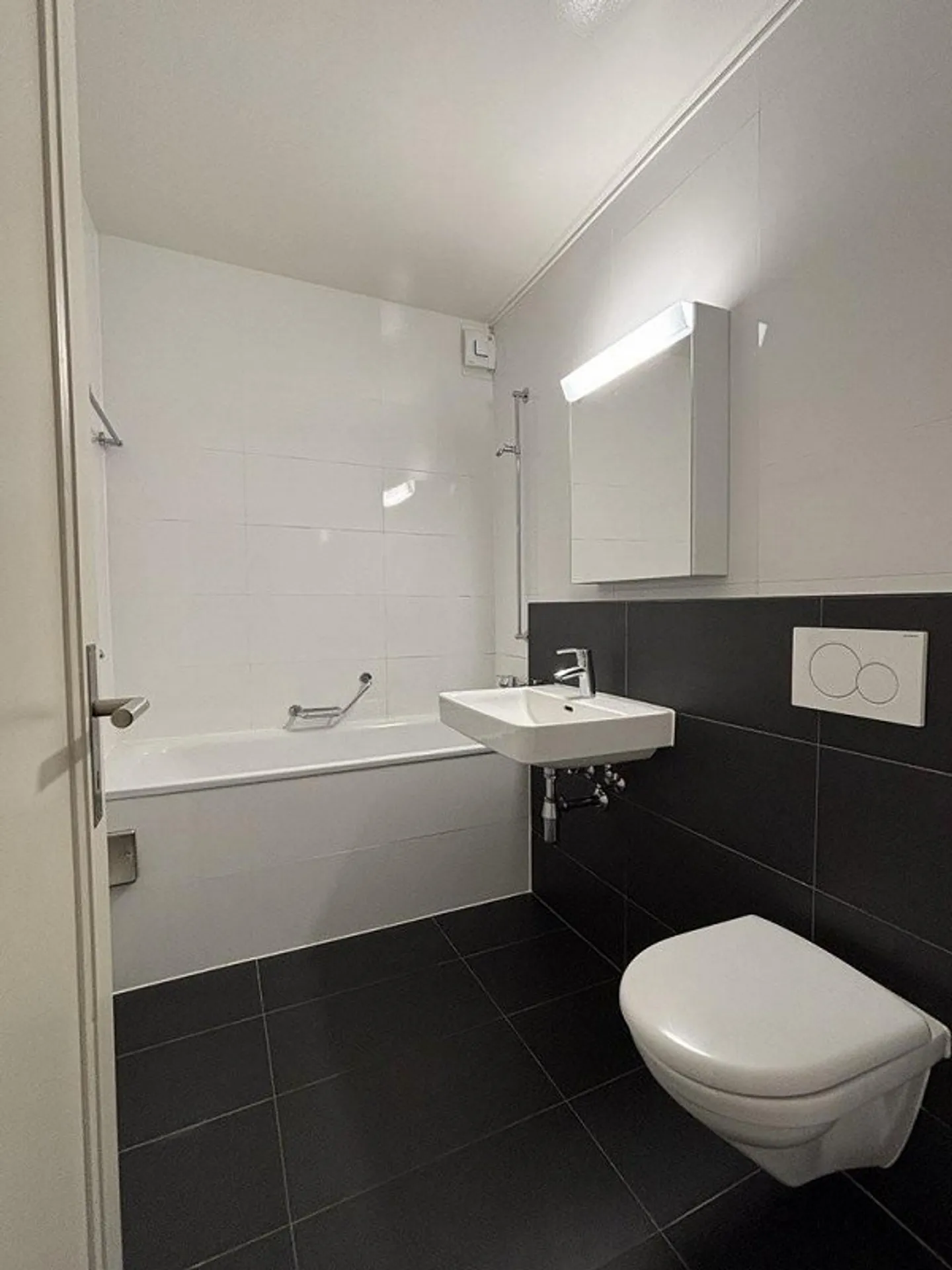 Augustins District - 2-room Apartment - Photo 6 of 7