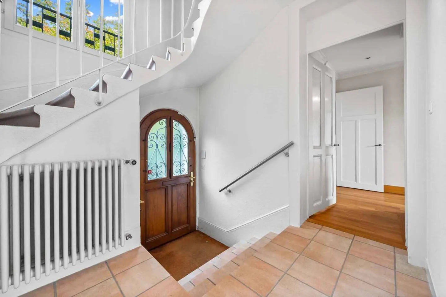 Characterful 9-room house, quiet, greenery and strategic location - Photo 5 of 13