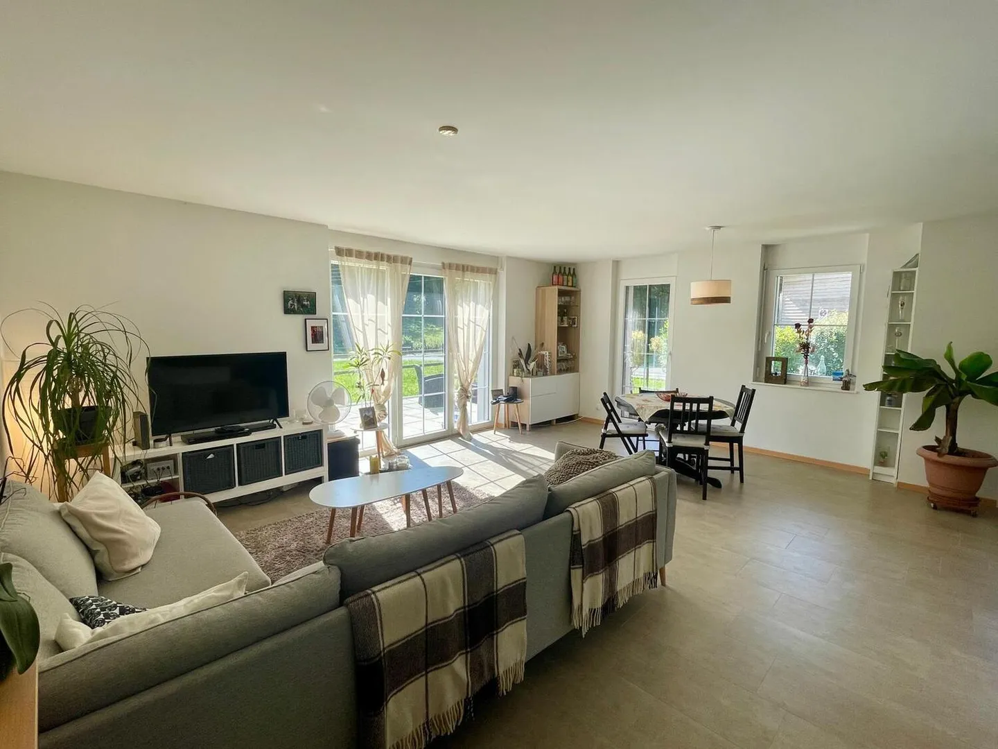 4½ ZIMMER WOHNUNG IN PUIDOUX (VD), MÖBLIERT, BEFRISTET - Foto 1 von 7