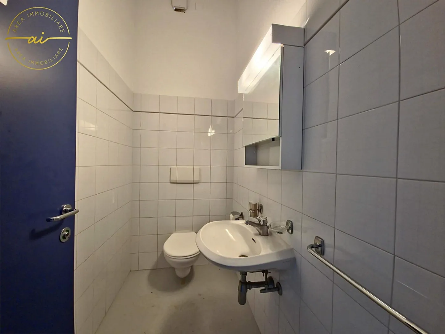 Commercial space on the ground floor in the center of Chiasso - Photo 5 of 5