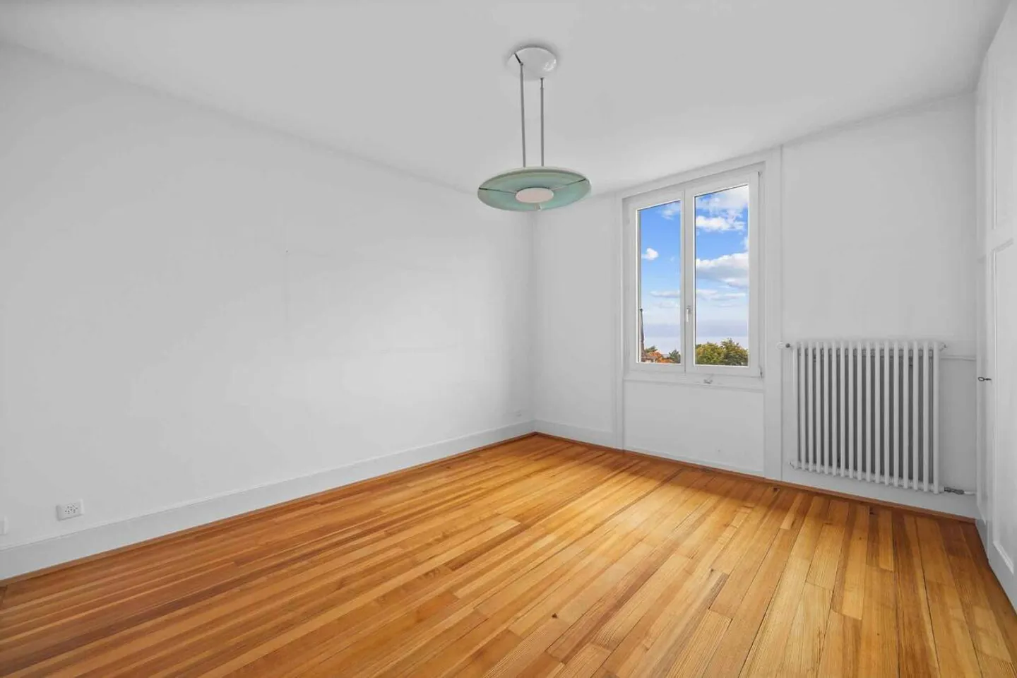 Characterful 9-room house, quiet, greenery and strategic location - Photo 8 of 13