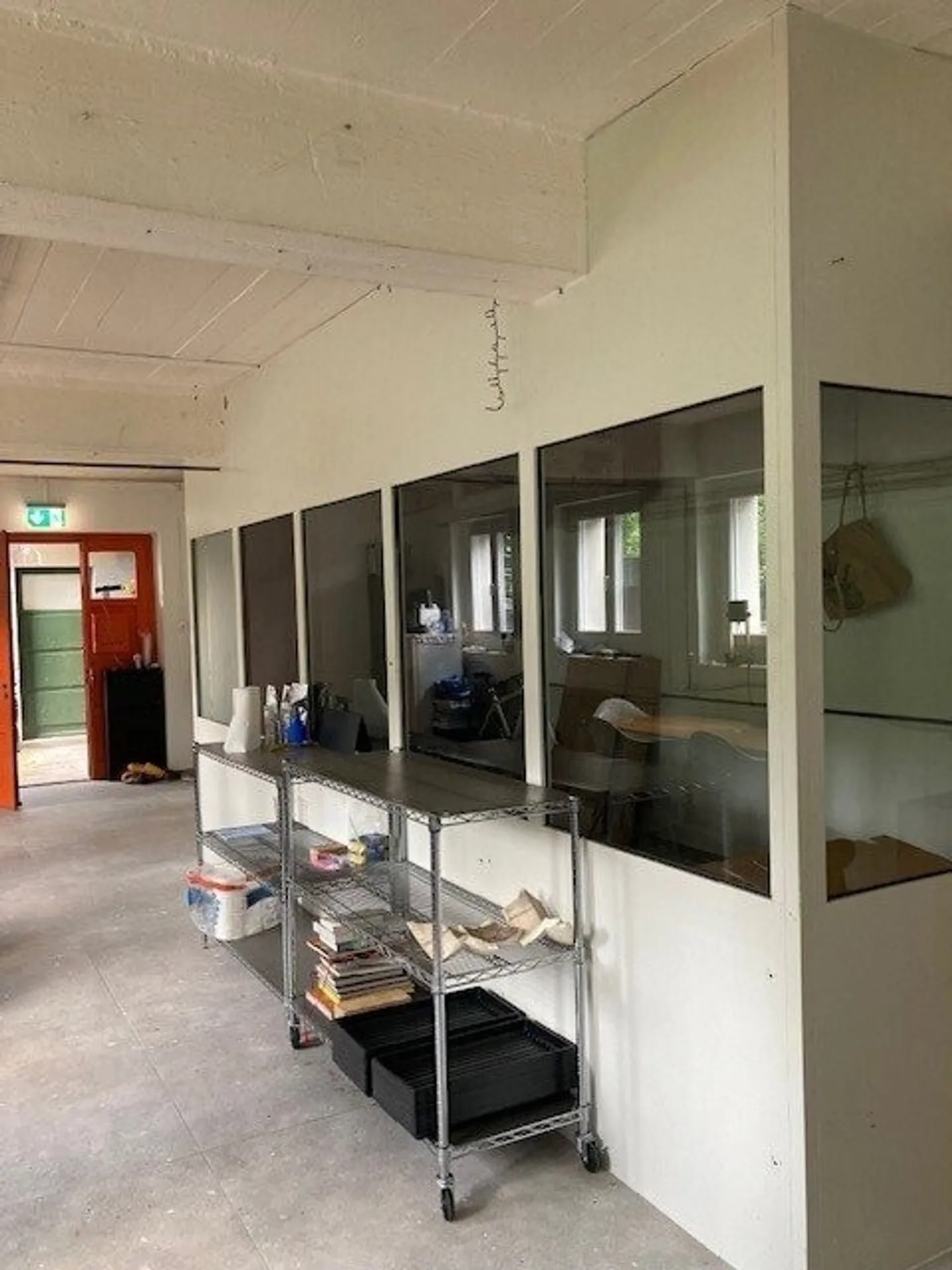 Spazio commerciale/ufficio di 130m2 incluso posti auto nella Lorraine - Foto 2 di 8