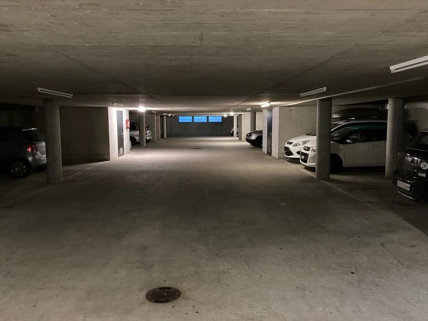 Parking intérieur à Giubiasco - à Via Ressiga 10 E/F/G - Photo 2 sur 2