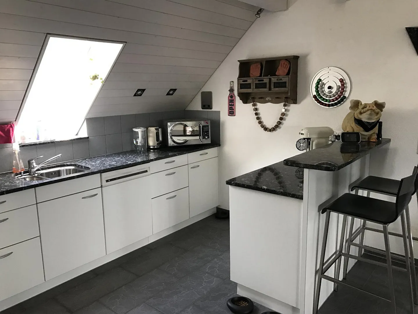 grosszügige 3.5-Zimmer-Dachwohnung mit Top-Aussicht in Grossaffoltern - Foto 8 von 15
