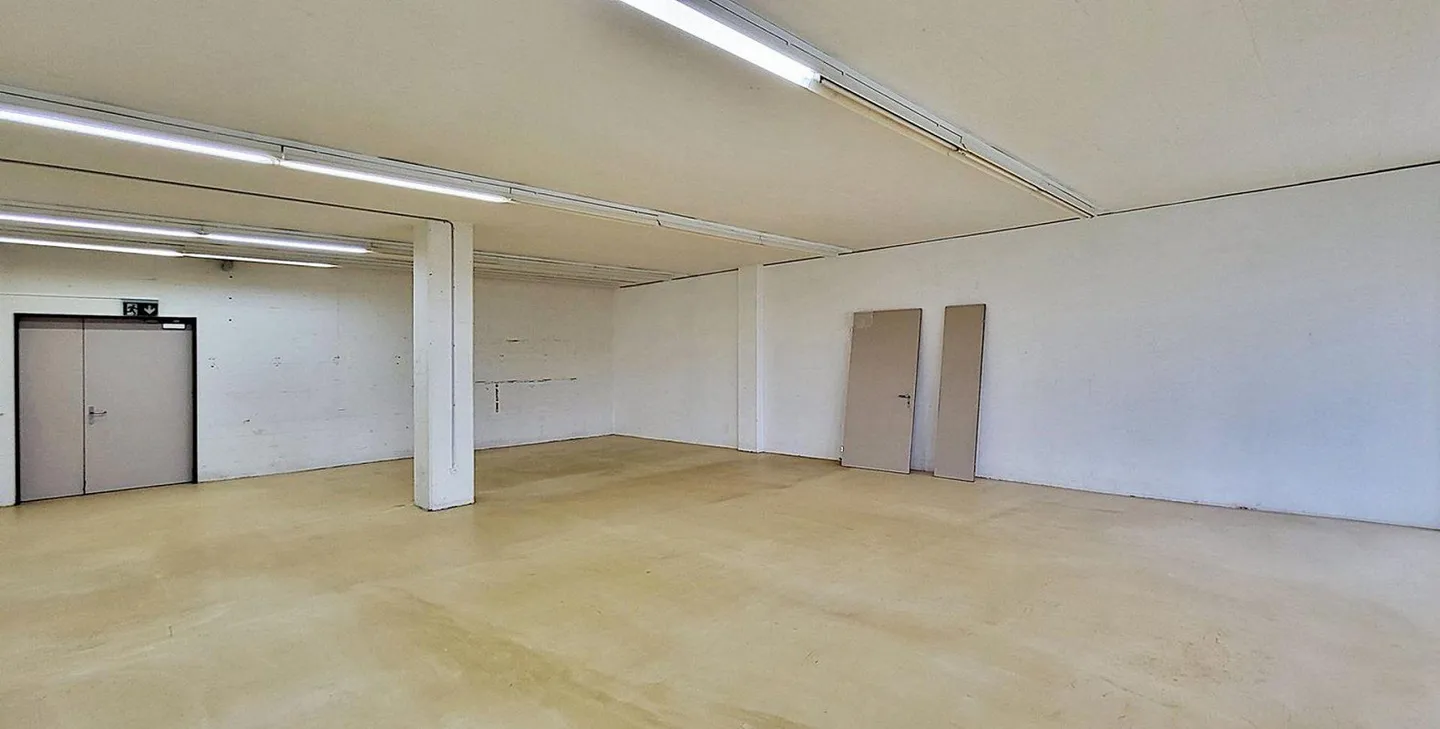 Geräumige Gewerbefläche in Urdorf - Foto 10 von 14