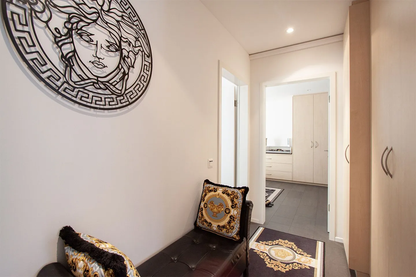 Appartamento moderno in residenza con piscina, sauna e palestra - Foto 3 di 11