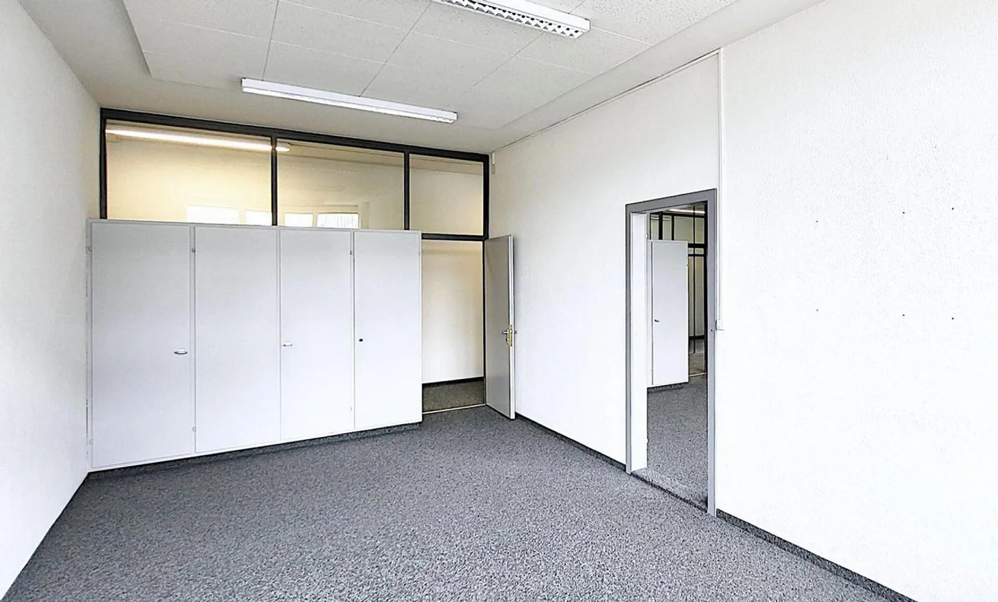 55 m² office space in Regensdorf! - Photo 5 of 7