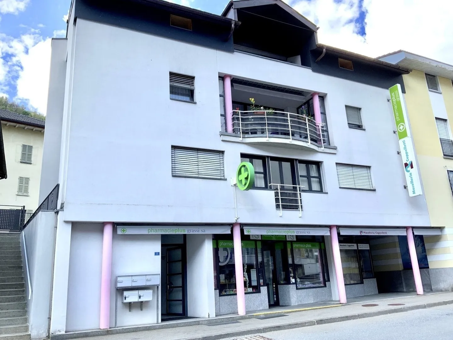 FAIDO - MEDICAL PRACTICE FOR RENT - Photo 8 of 9