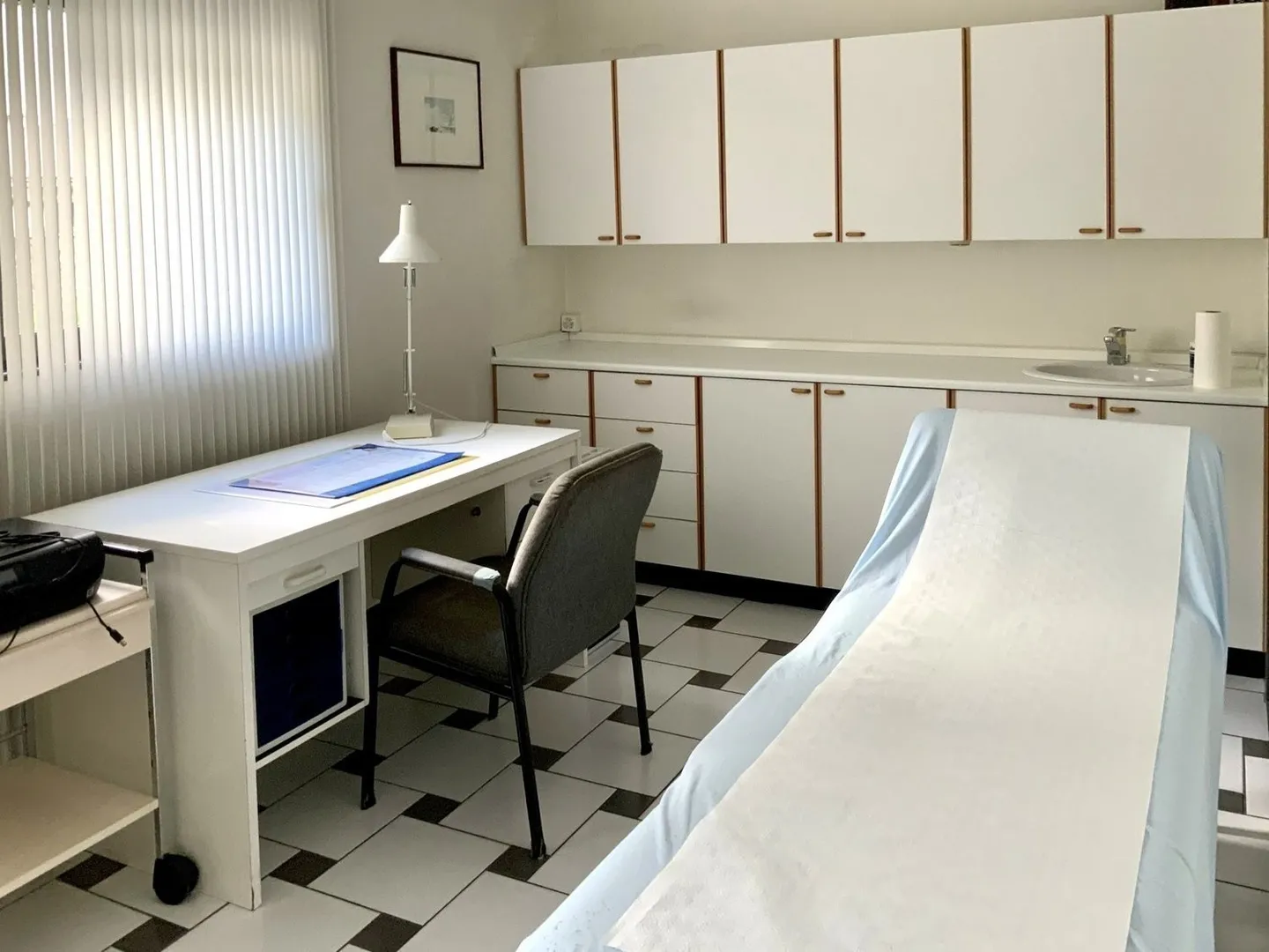 FAIDO - MEDICAL PRACTICE FOR RENT - Photo 9 of 9