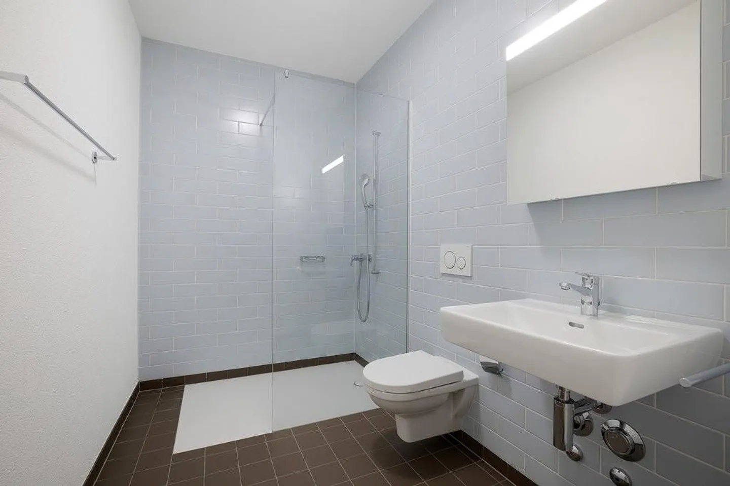 Quiet living in a central location - Photo 5 of 7