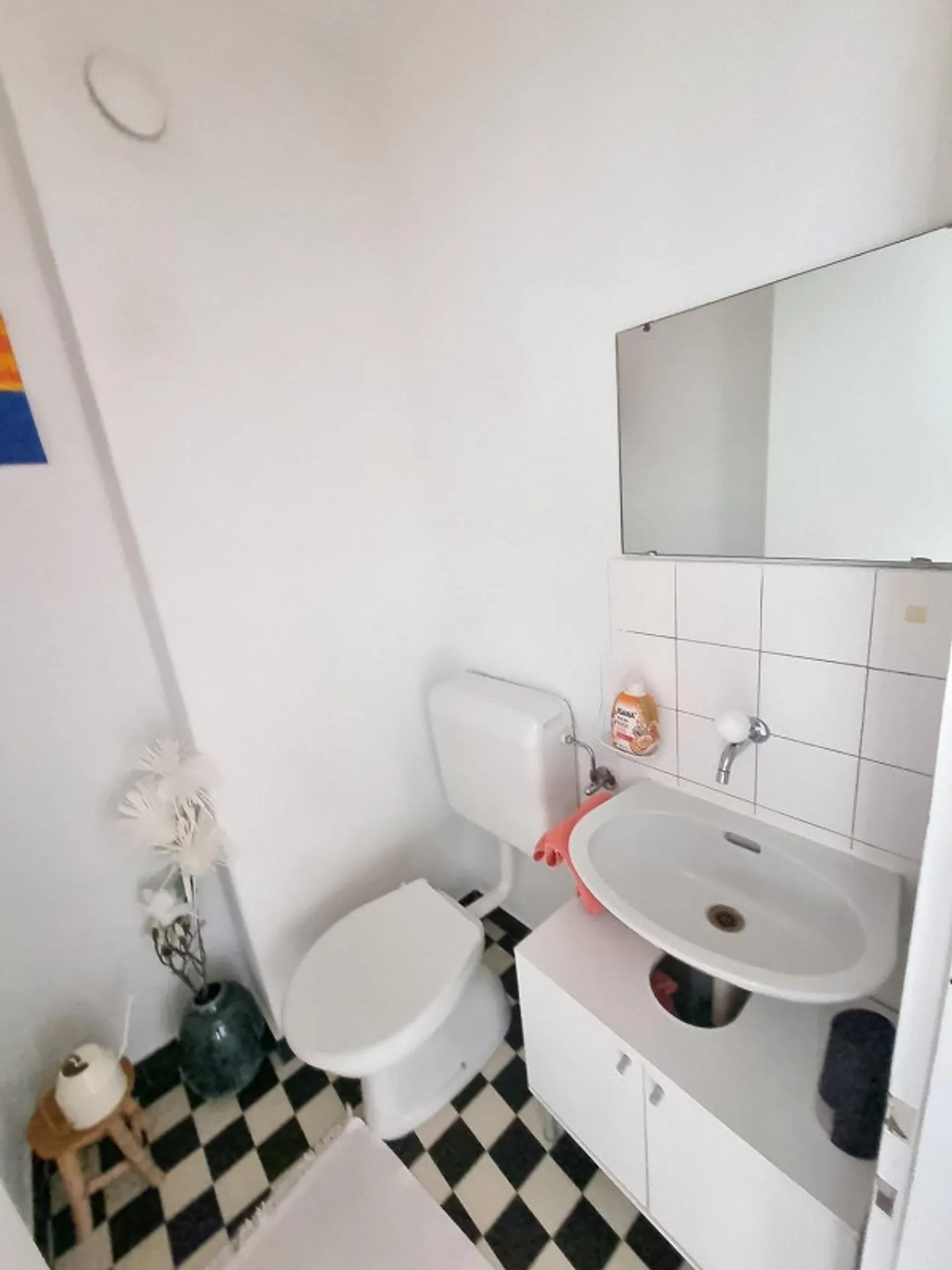 Geräumige Wohnung mit 2 Balkonen - Foto 11 von 13