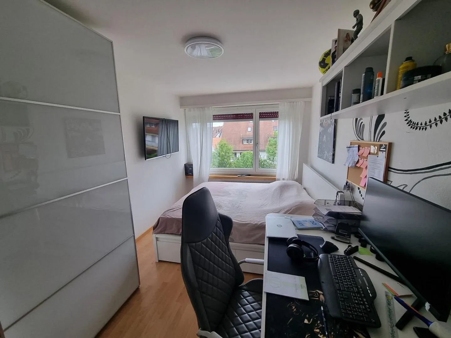 Geräumige Wohnung mit 2 Balkonen - Foto 13 von 13
