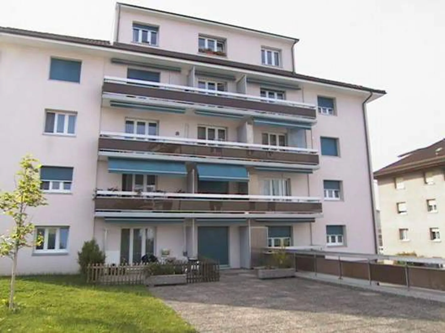 Studio idealmente situato a Crissier - Foto 1 di 2