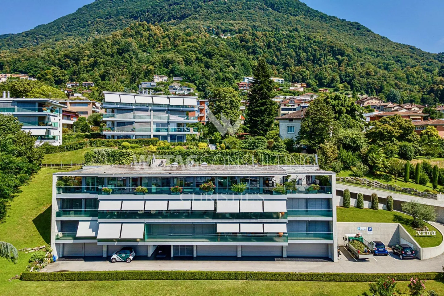Lugano-Pregassona: grande appartamento attico con vista magnifica sulla città e parzialmente sul lago di Lugano in vendita - Foto 8 di 10