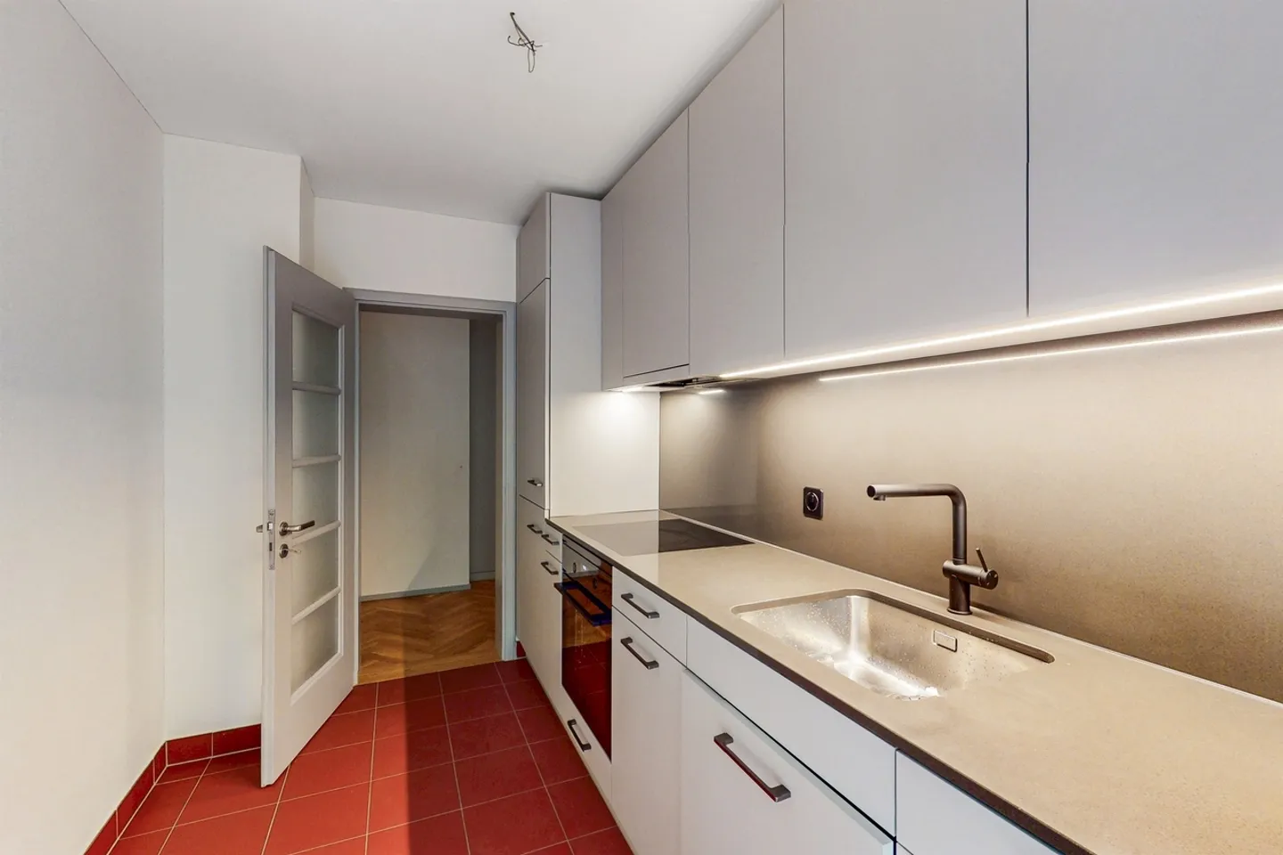 Modern Single Apartment in Top Location - Photo 5 of 6