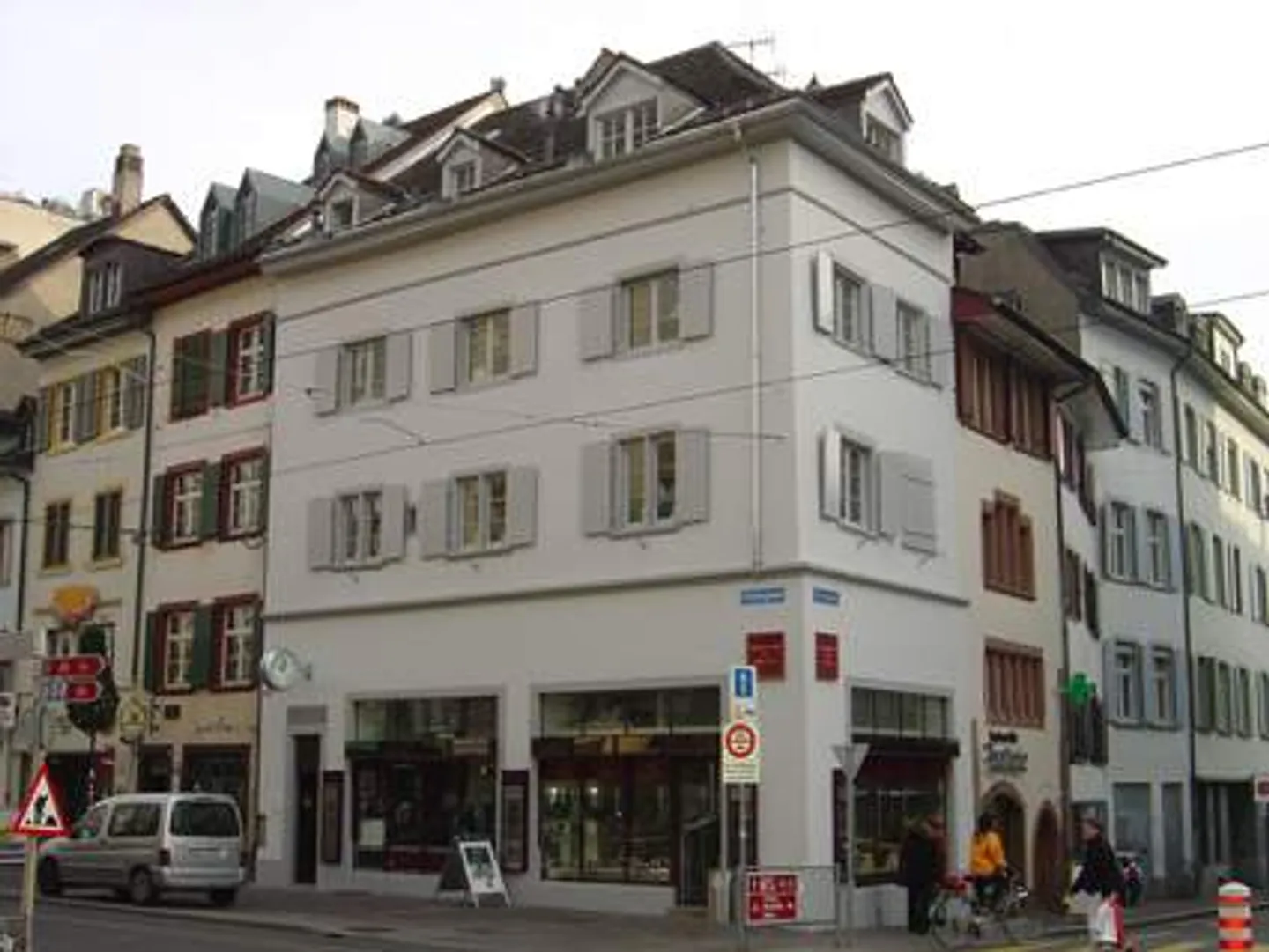 Appartamento nel centro storico con vista sul Reno - Foto 1 di 8