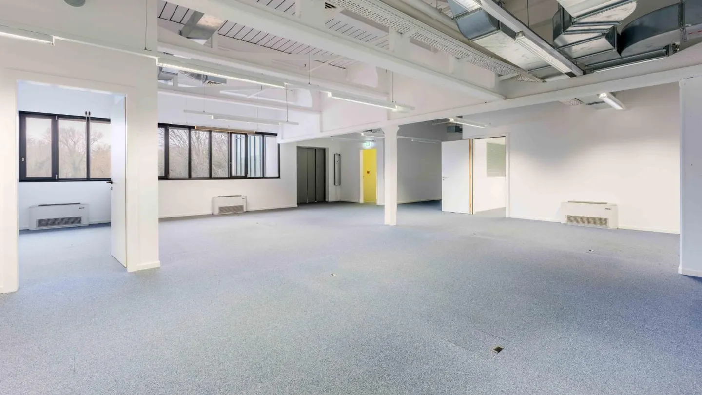 Industry - Photo 5 of 11