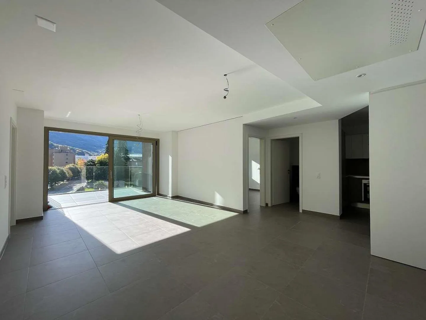 Giubiasco, appartement de 3.5 pièces à louer avec petite terrasse - Photo 4 sur 13