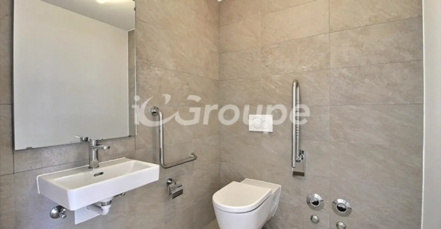 Edificio ad uso misto in affitto - Foto 1 di 7