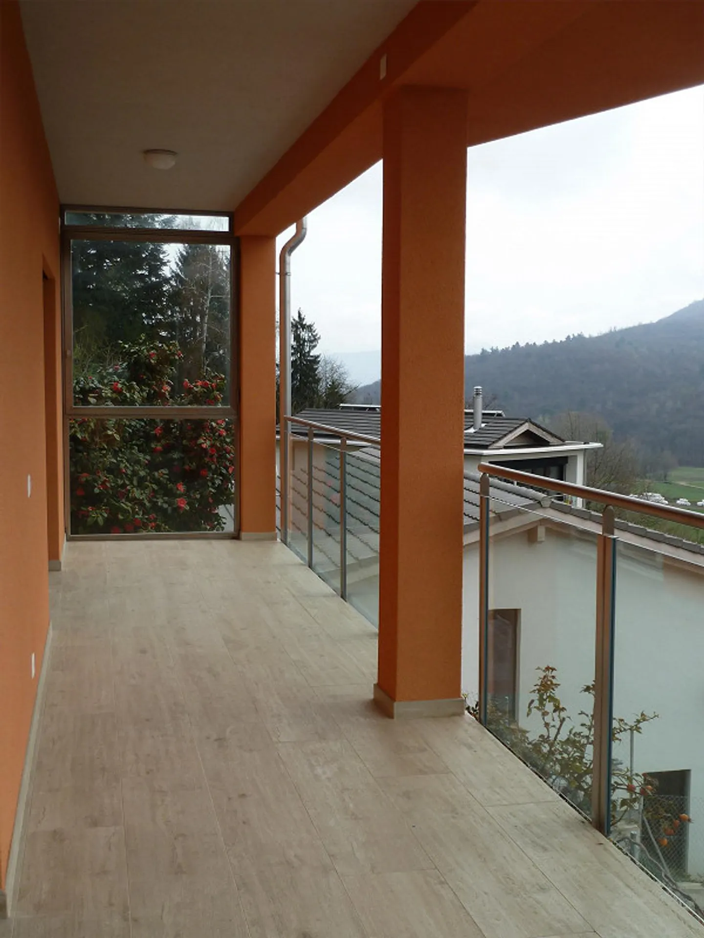 Spacious, with beautiful view, in quiet neighborhood - Photo 10 of 18