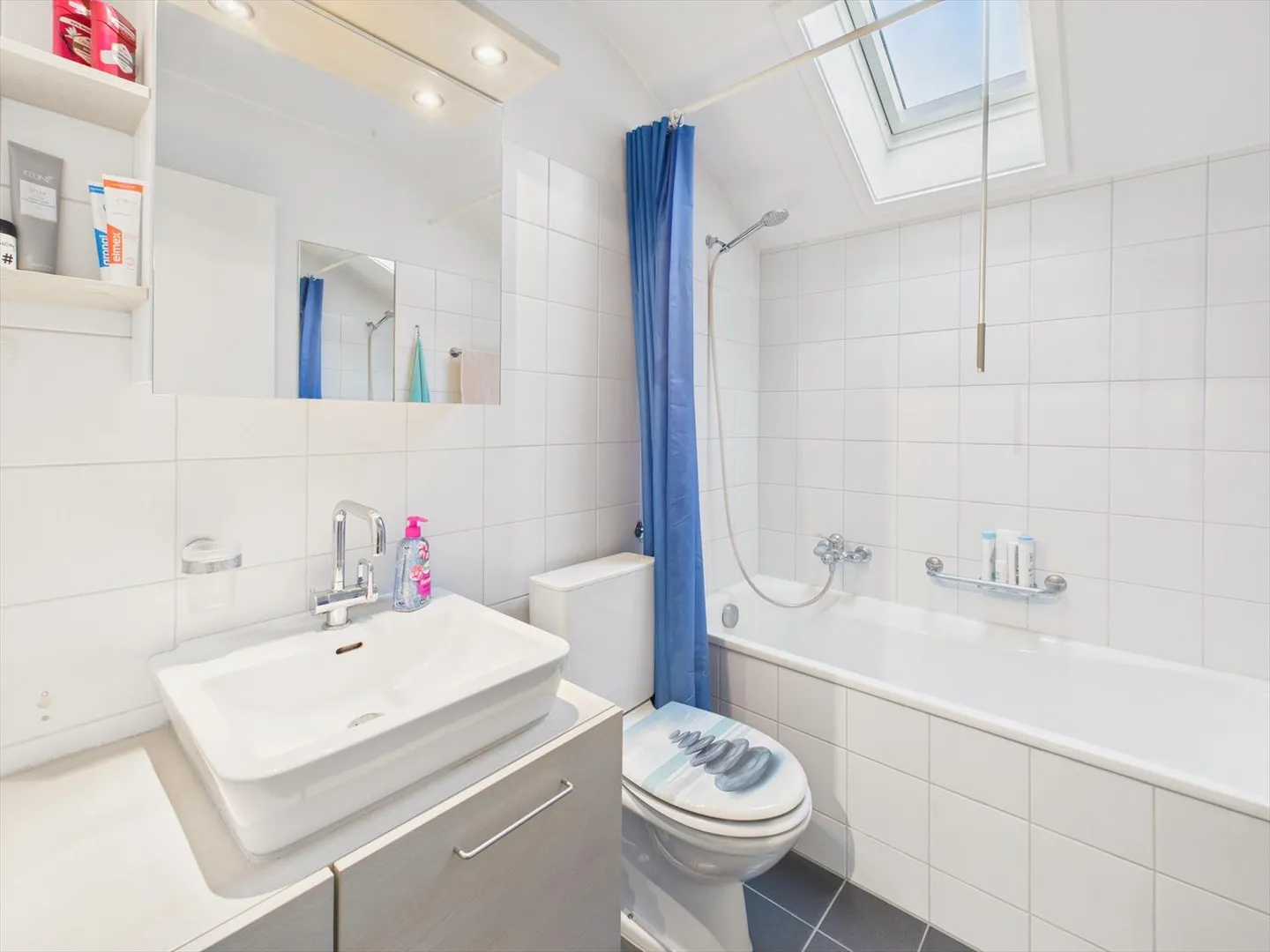 Dachgeschoss 2.5 Zimmer - Foto 7 von 9