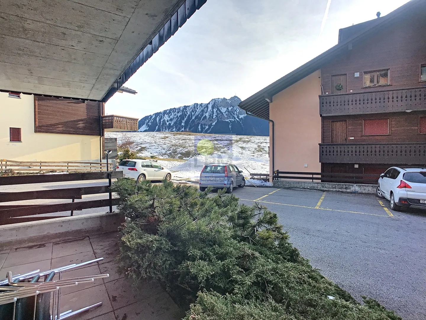 2.5p nella parte bassa del villaggio con terrazza! - Foto 5 di 9