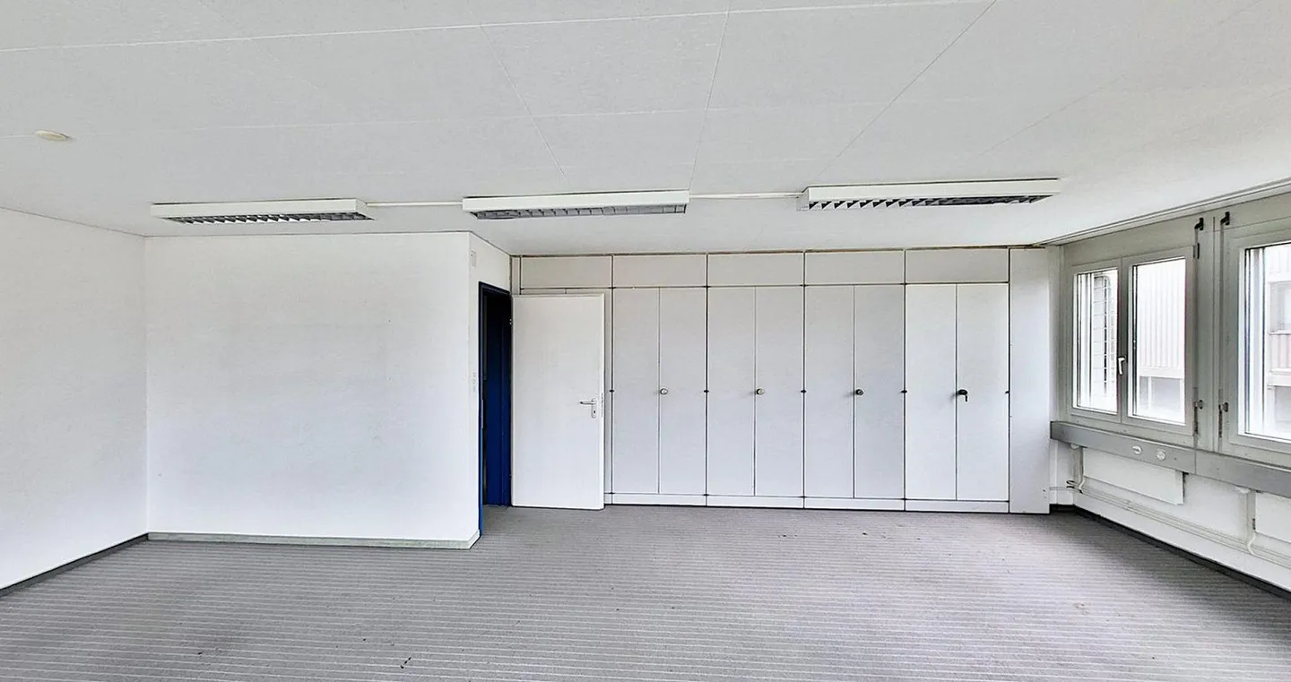 Spazi per uffici funzionali - suddivisioni esistenti! - Foto 3 di 6