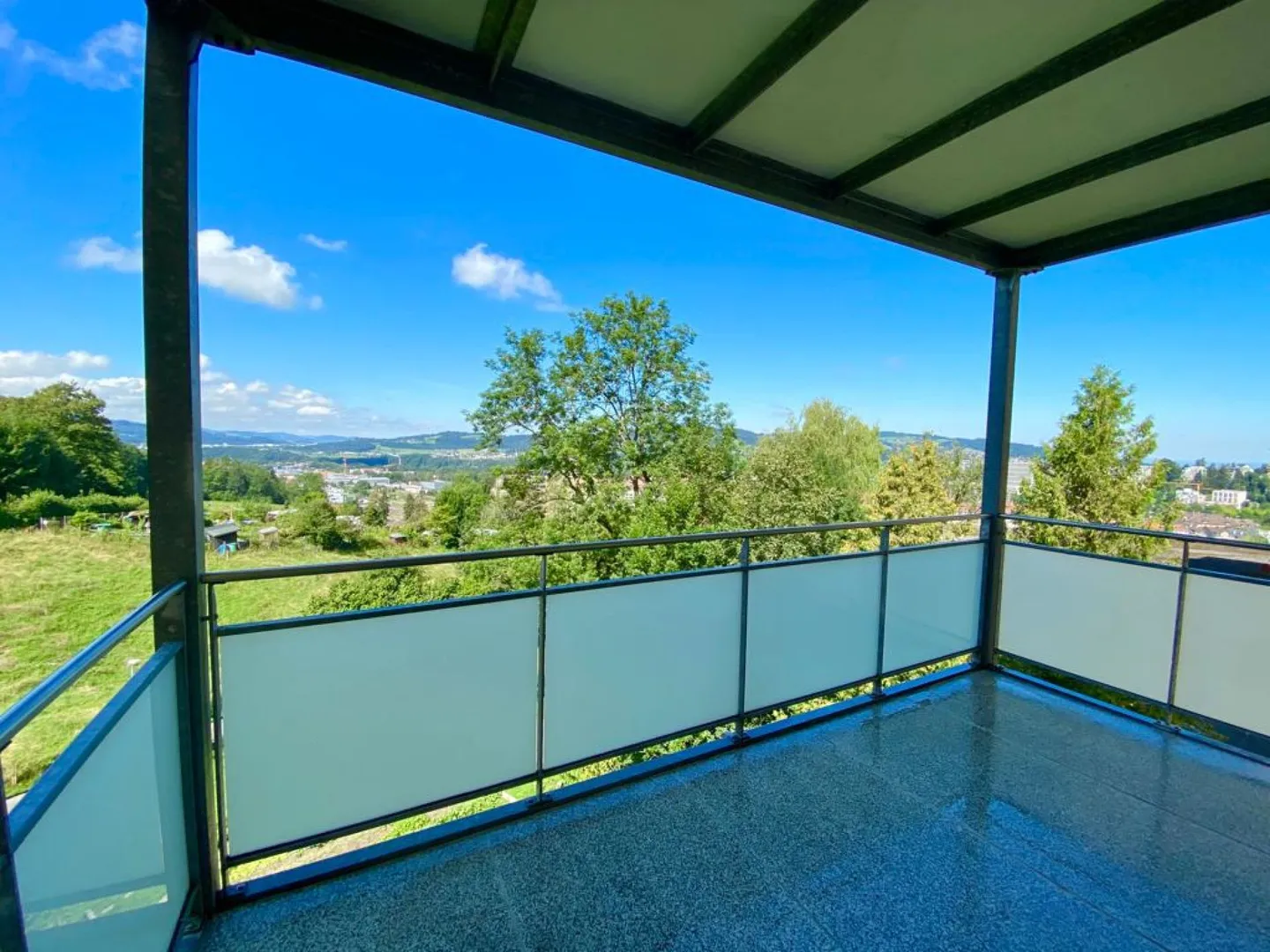 Appartement 1 chambre avec balcon - Photo 1 sur 6