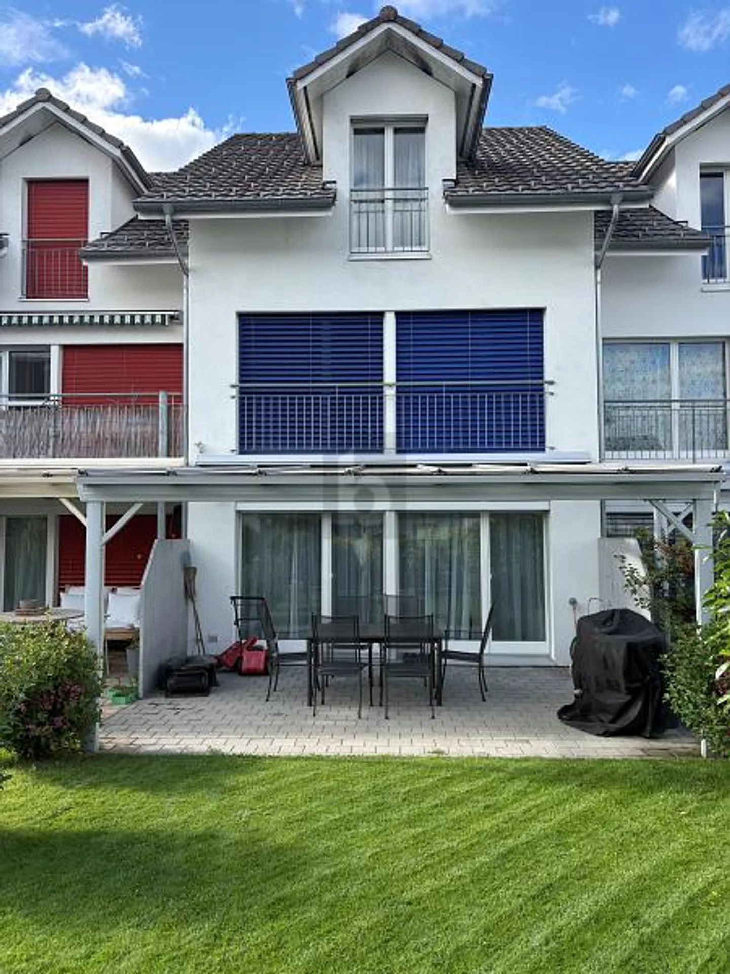 Family-Friendly Living with Beautiful Garden - Photo 1 of 6