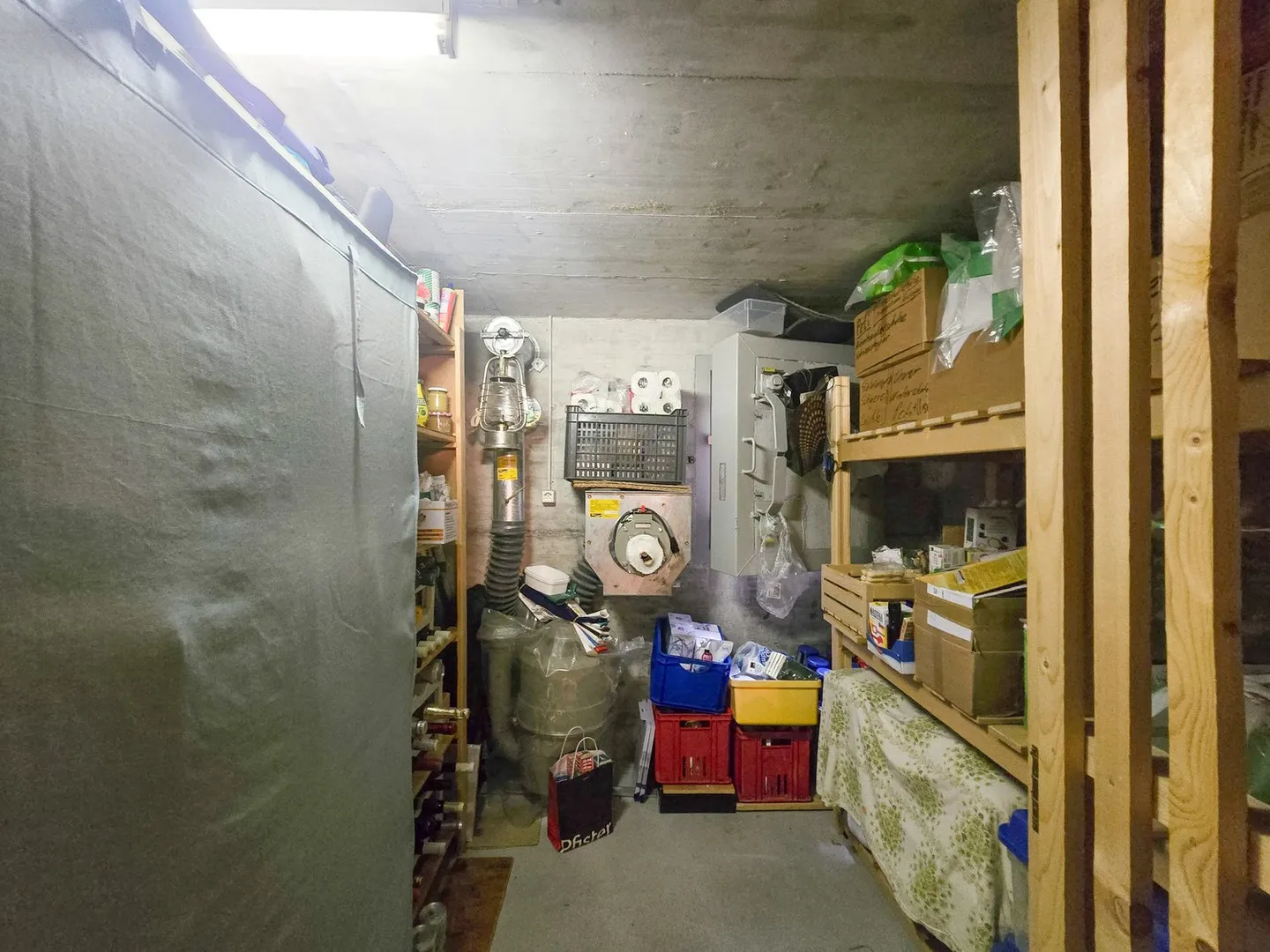 Attraktive 3.5-Zimmer-Erdgeschosswohnung in einem Zweifamilienhaus in Kandersteg - Photo 23 of 29