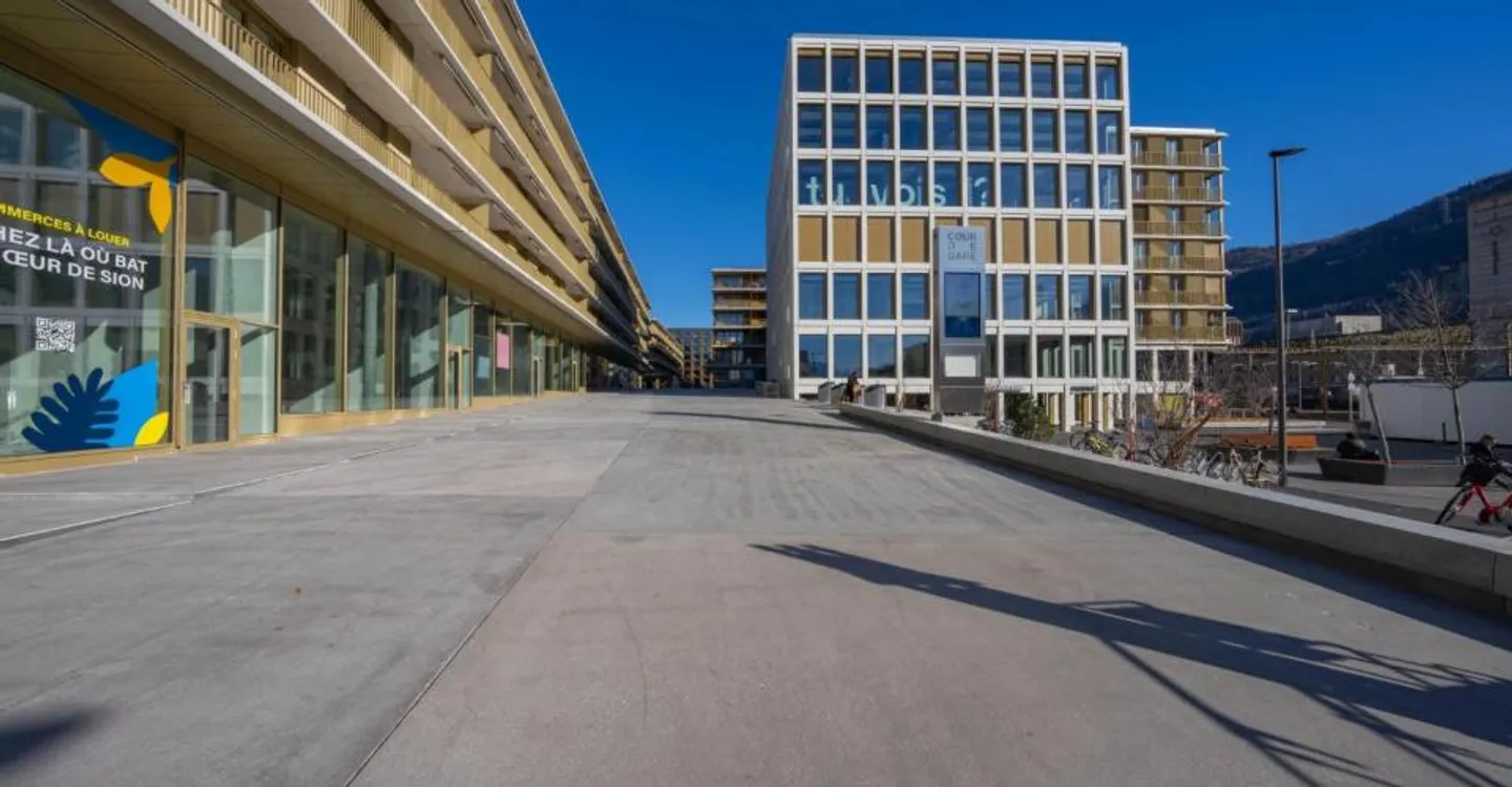 Erstklassige Verkaufsfläche in Sion - Foto 2 von 6