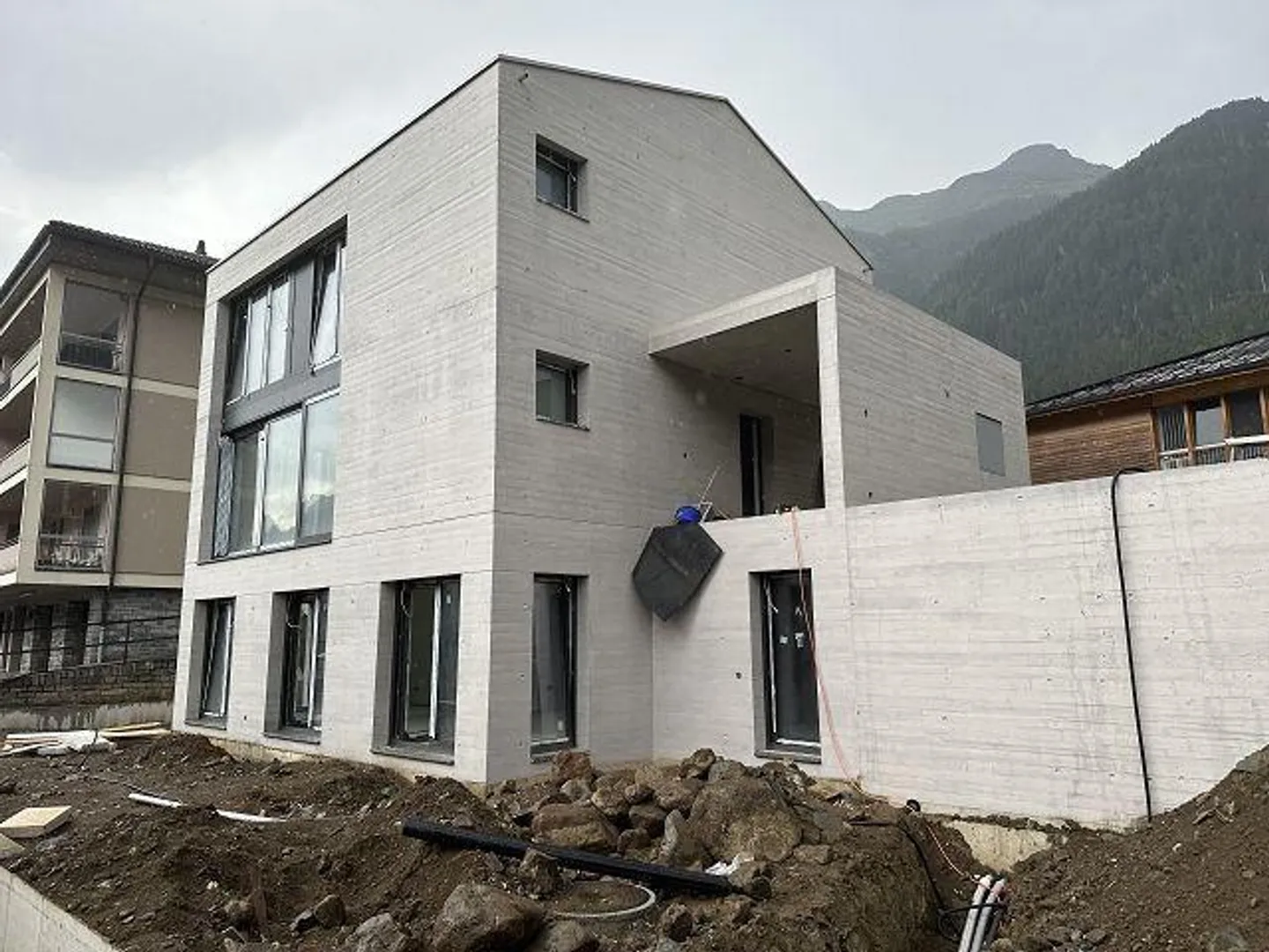 Villa moderne avec vue sur les montagnes - Photo 2 sur 24