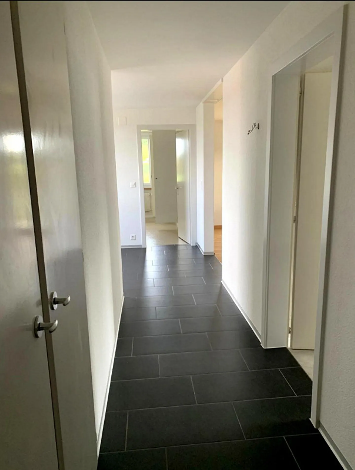 Belle grande appartement de 4.5 pièces - Photo 1 sur 7