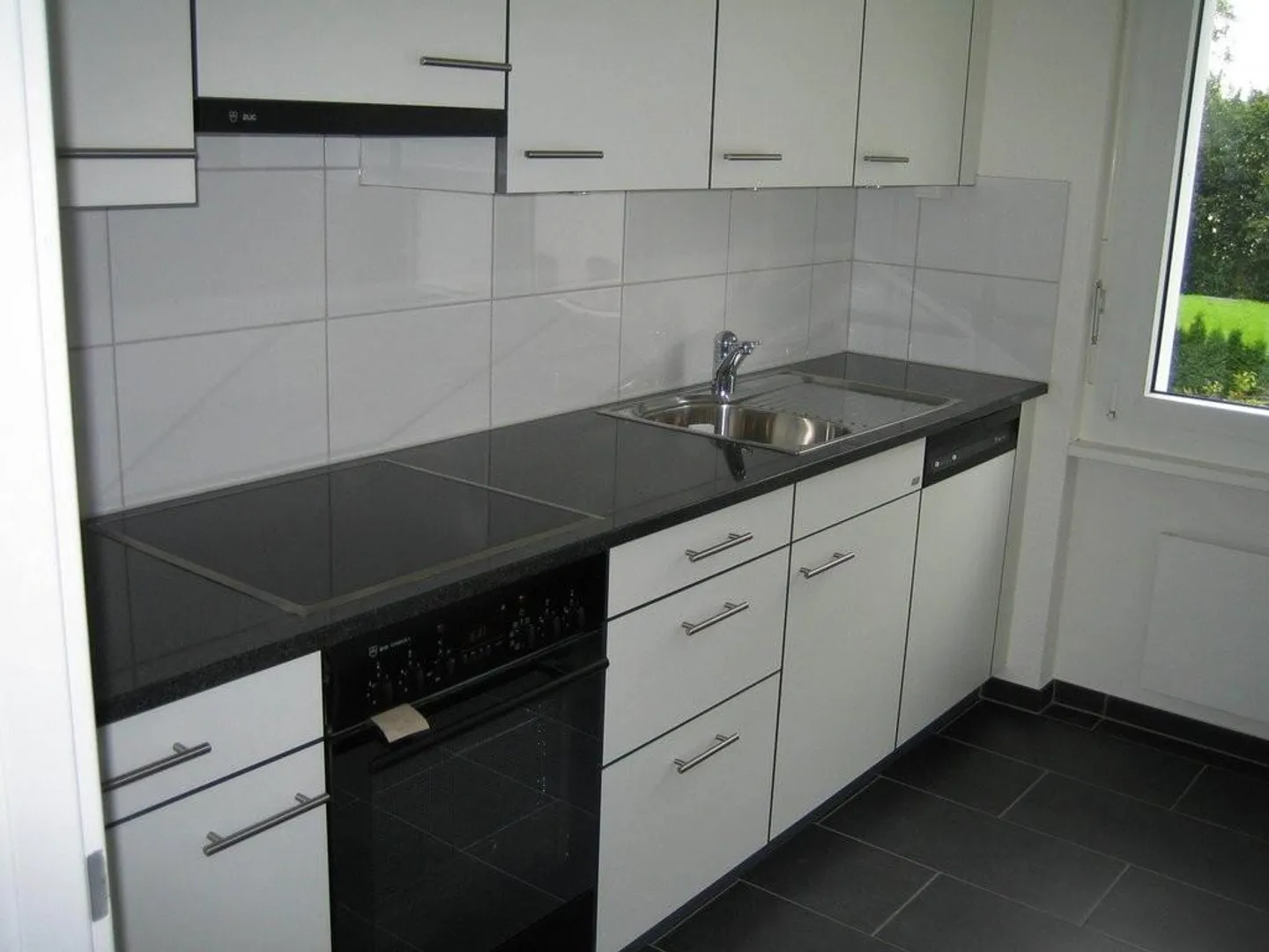 Affordable Living in Popular Thun Residential Area - Photo 3 of 8