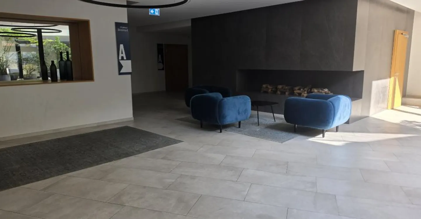 Appartement Charmant avec Vue sur le Lac - Photo 11 sur 15