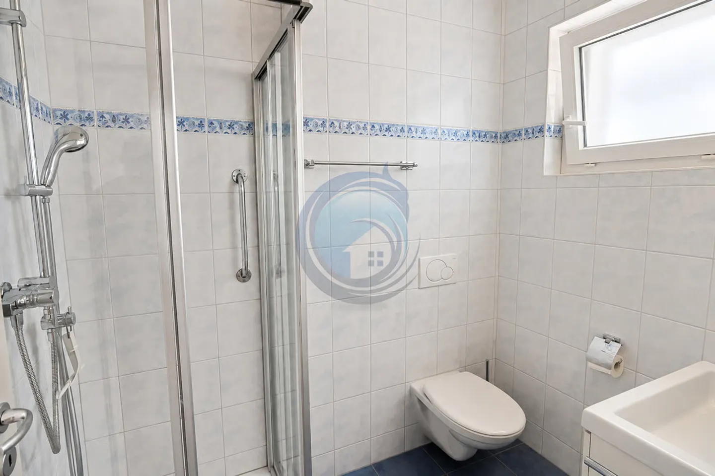 MAGNIFIKANTE 3,5-ZIMMER-WOHNUNG IM HERZEN VON BLONAY - Foto 8 von 13